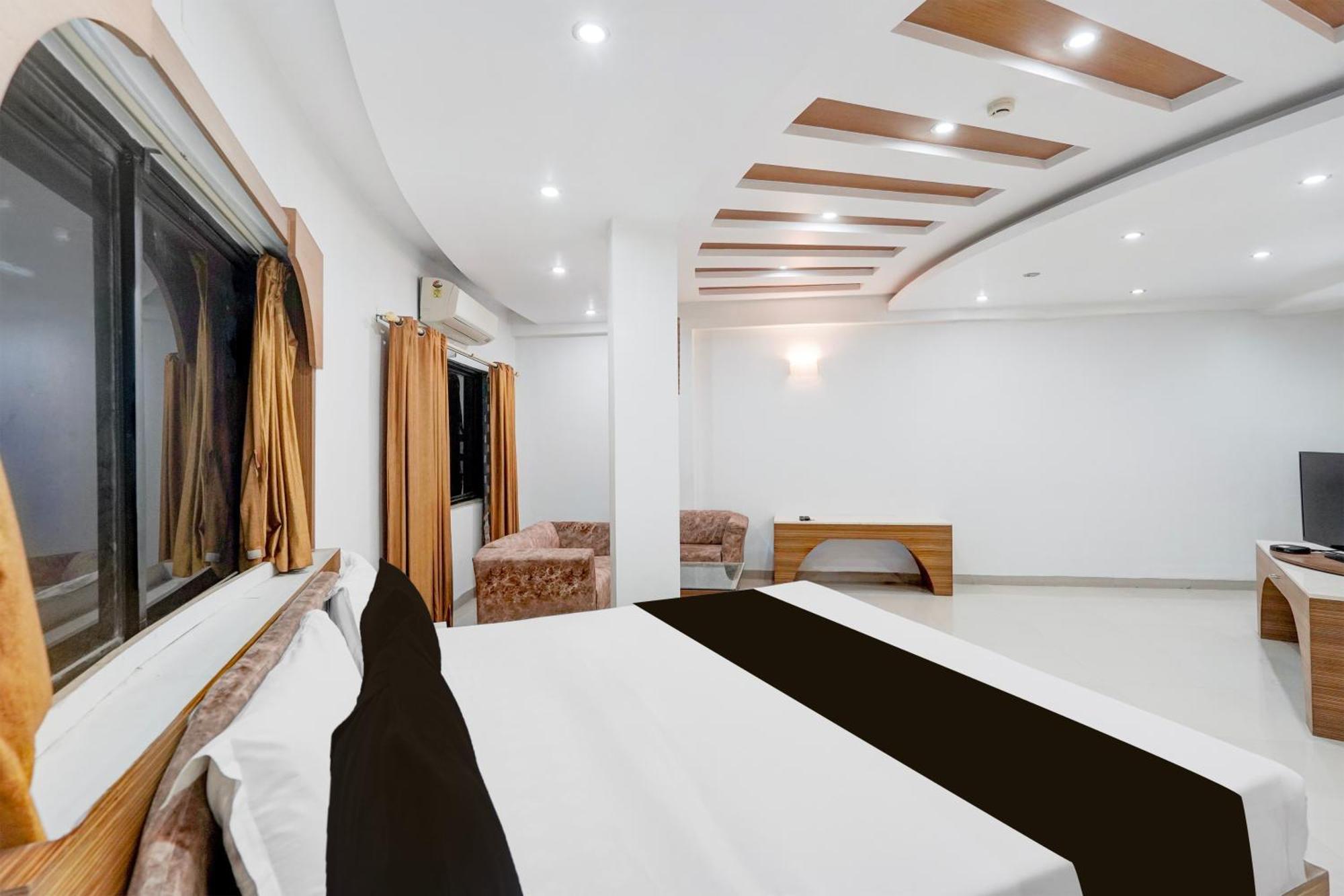 Super Townhouse Mg Road Porbandar Formerly Hotel Harmony Экстерьер фото